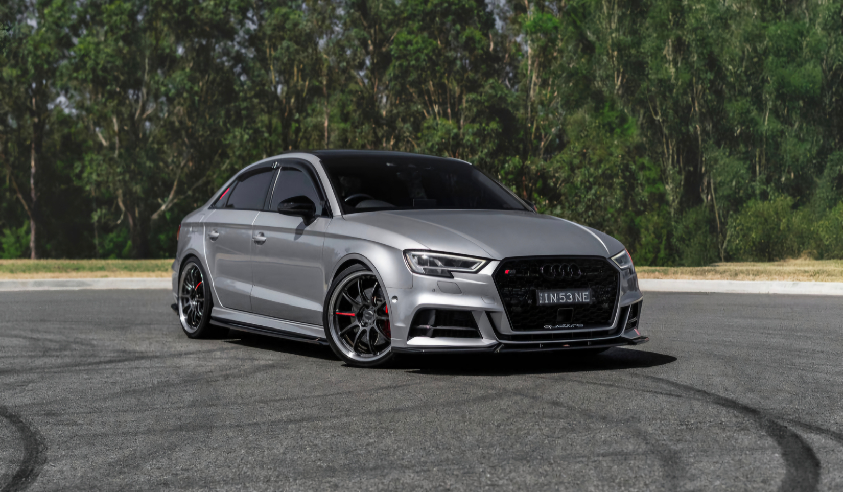 Bonnets & Grilles